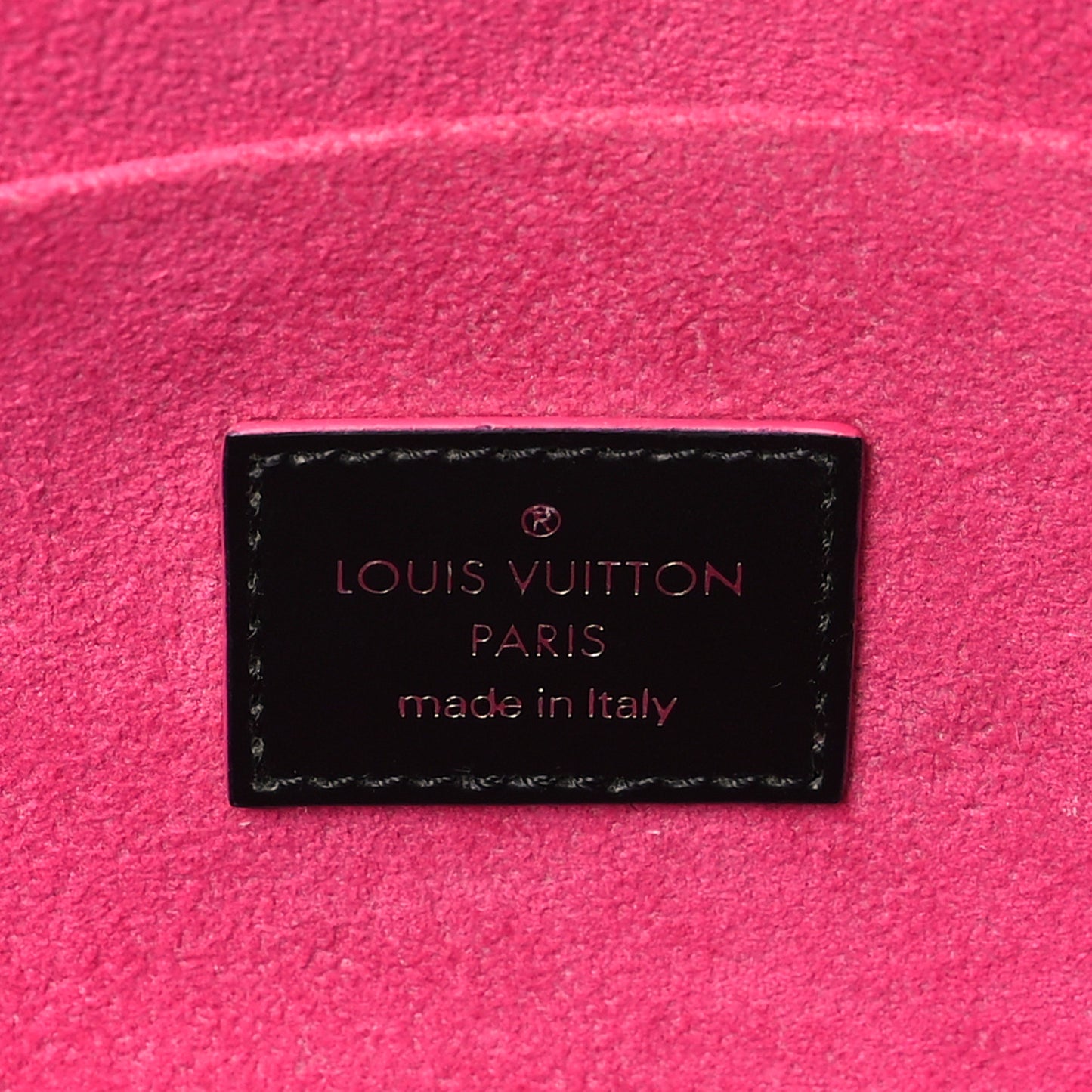 Epi Pochette Felicie Black Hot Pink