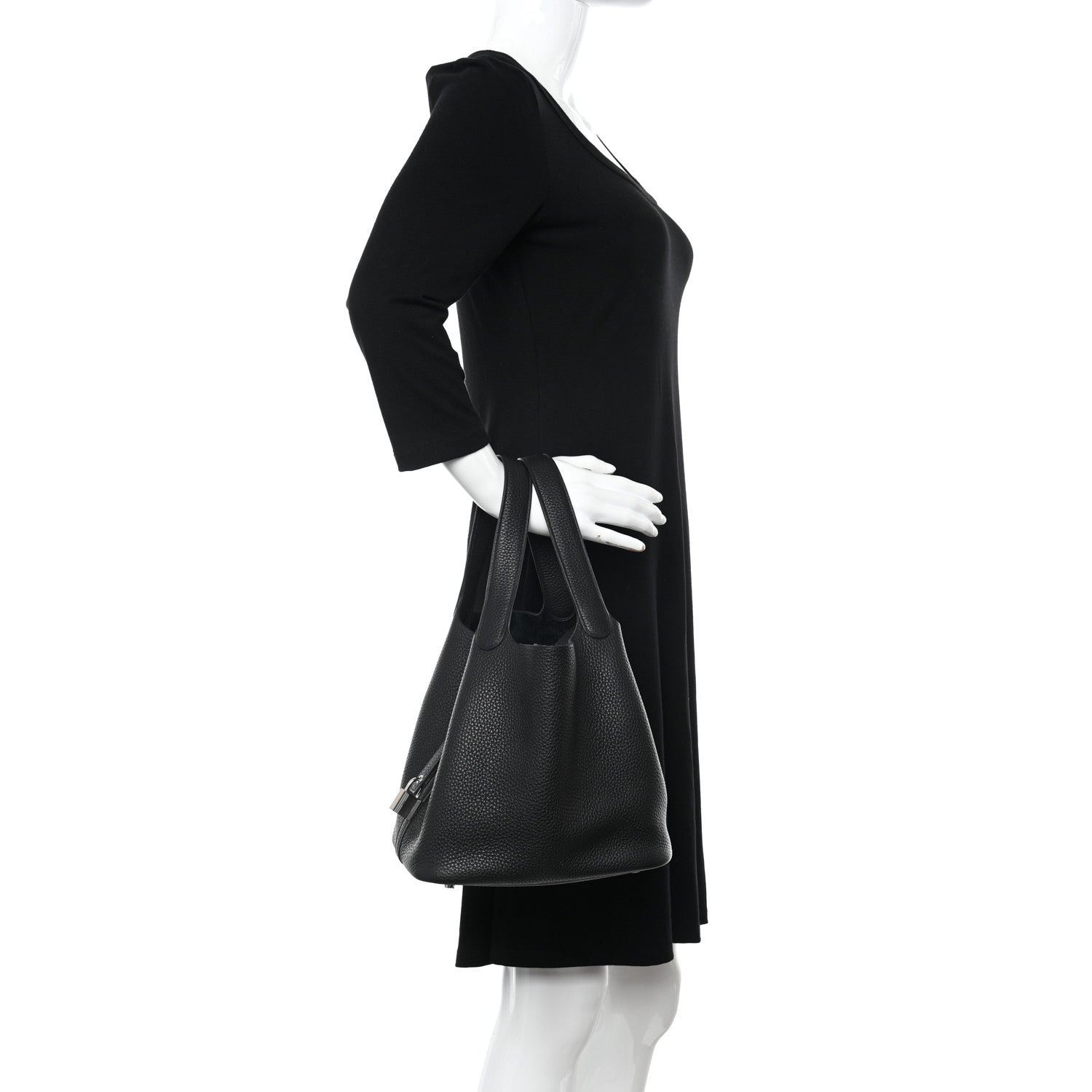Hermes Taurillon Clemence Picotin Lock 22 MM Black 2 of 11
