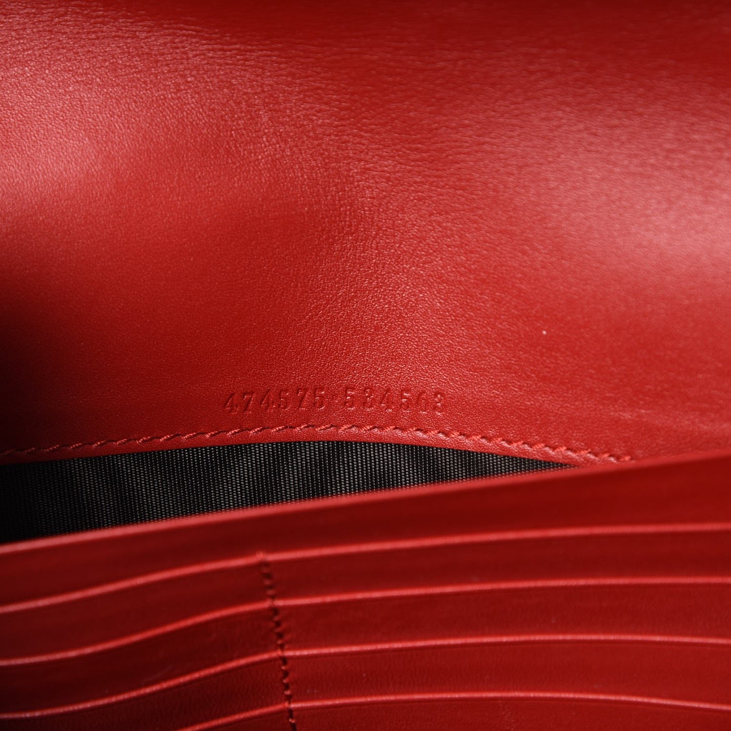Calfskin Matelasse GG Marmont Chain Wallet Hibiscus Red