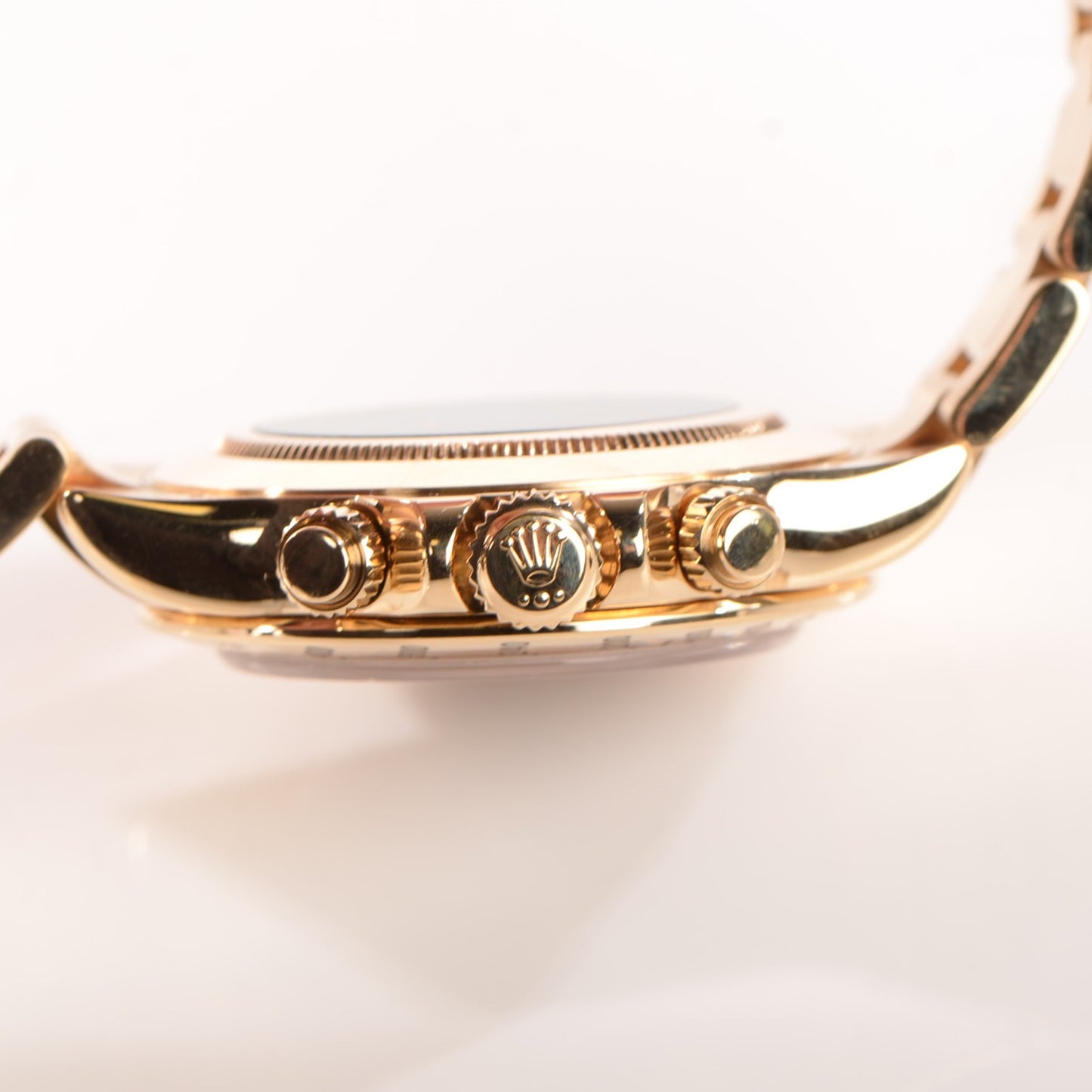 18K Yellow Gold 40mm Oyster Perpetual Cosmograph Daytona Watch Champagne Black 116528