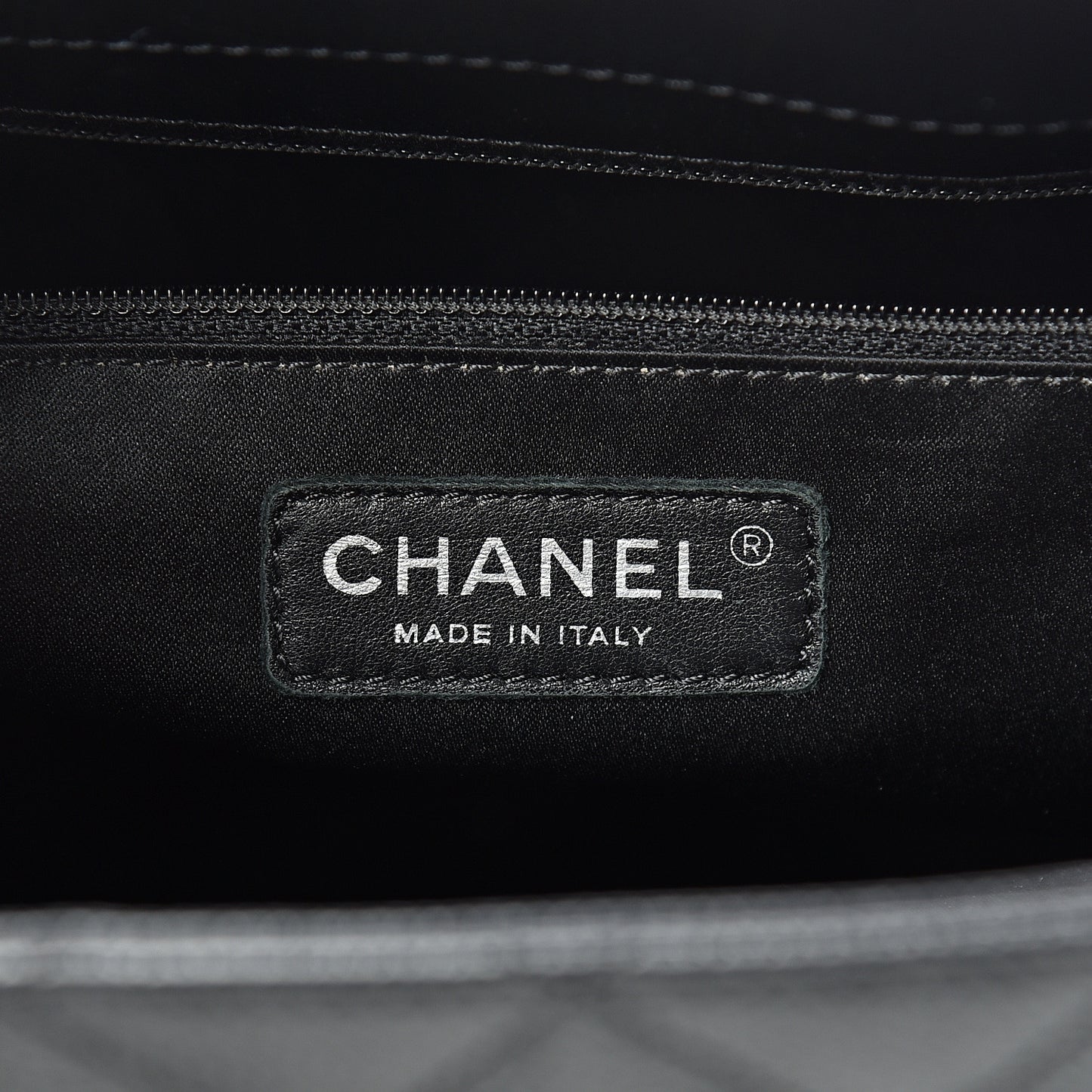 Caviar Quilted XL Grand Shopping Tote GST Black