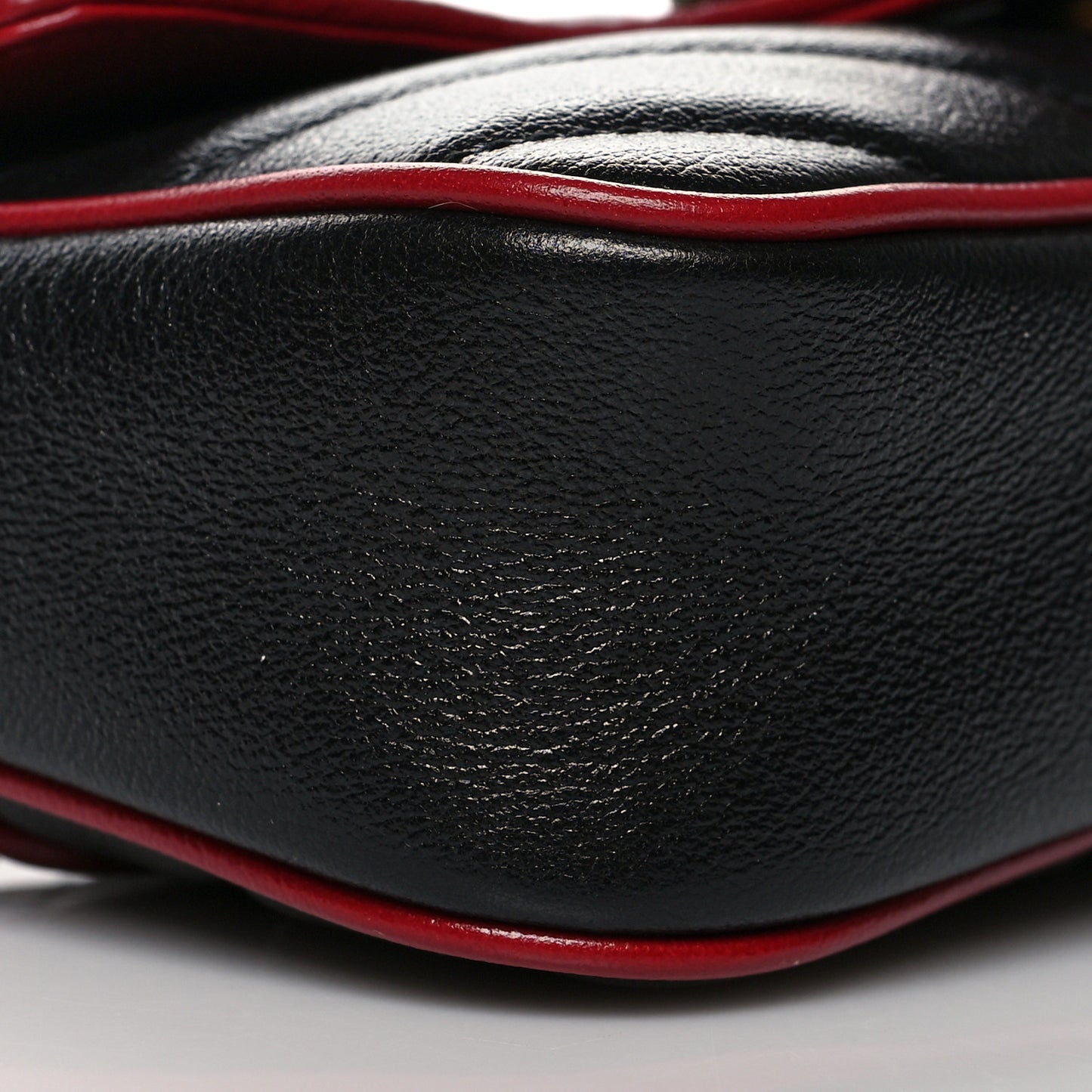 Vintage Effect Calfskin Matelasse Diagonal Super Mini Torchon GG Marmont Shoulder Bag Black Romantic Cherry