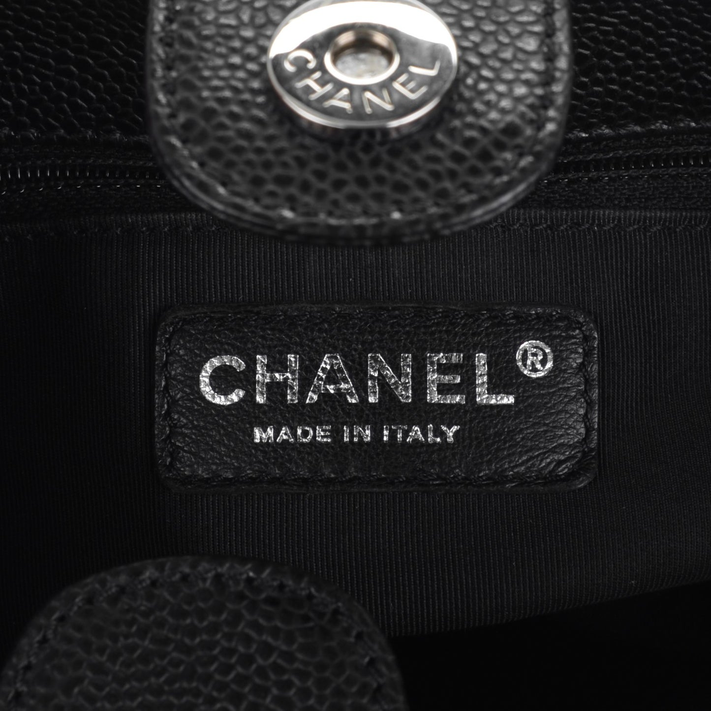 Caviar Quilted Petit Shopping Tote PST Black