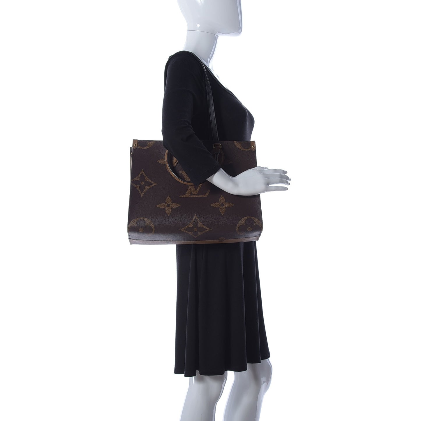 Reverse Monogram Giant Onthego MM