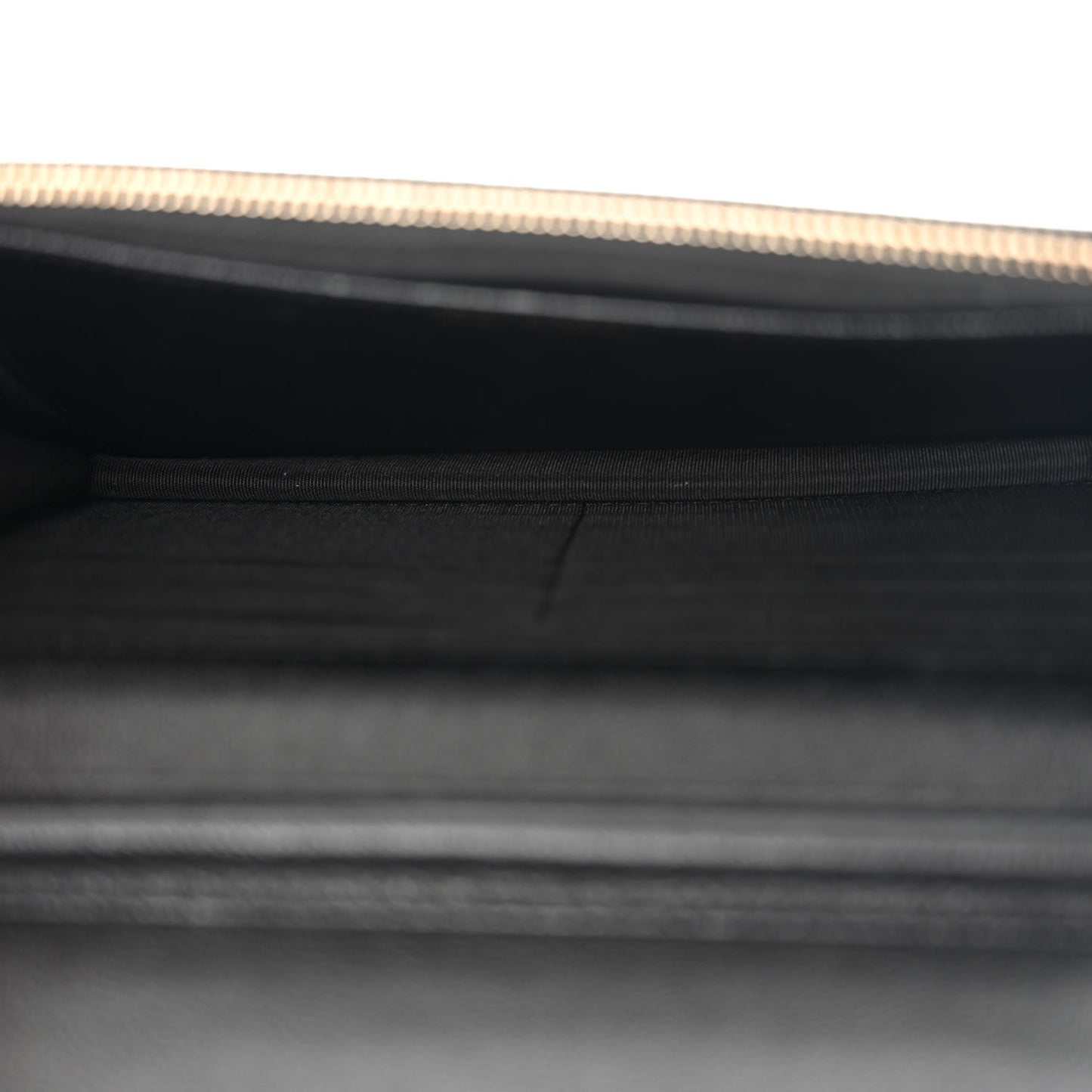 Caviar Quilted Golden Class Wallet On Chain WOC Black