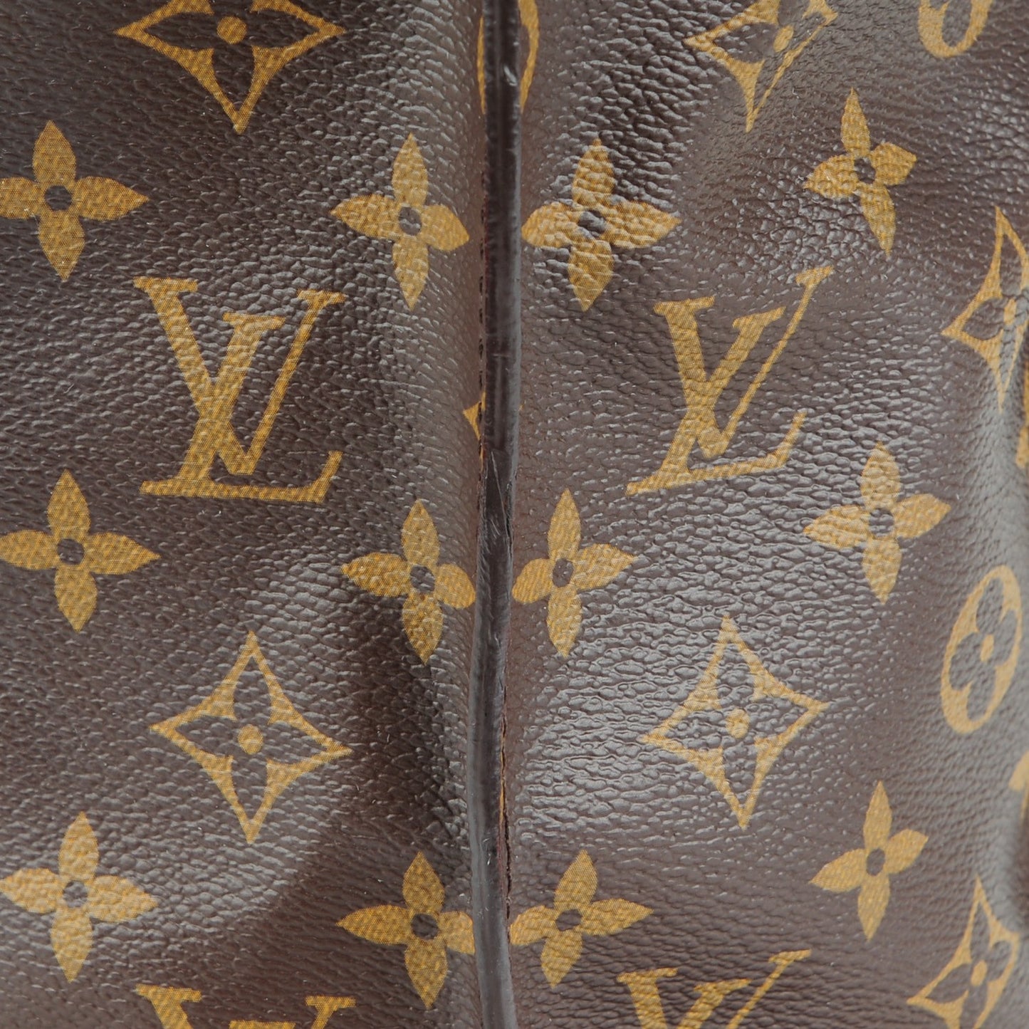 Monogram Metis