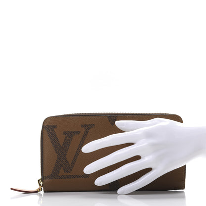 Louis Vuitton Reverse Monogram Giant Zippy Wallet 4 of 6