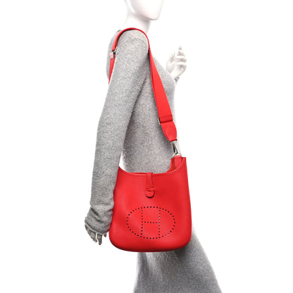 Hermes Taurillon Clemence EVELYNE III PM Rouge de Coeur 3 of 10