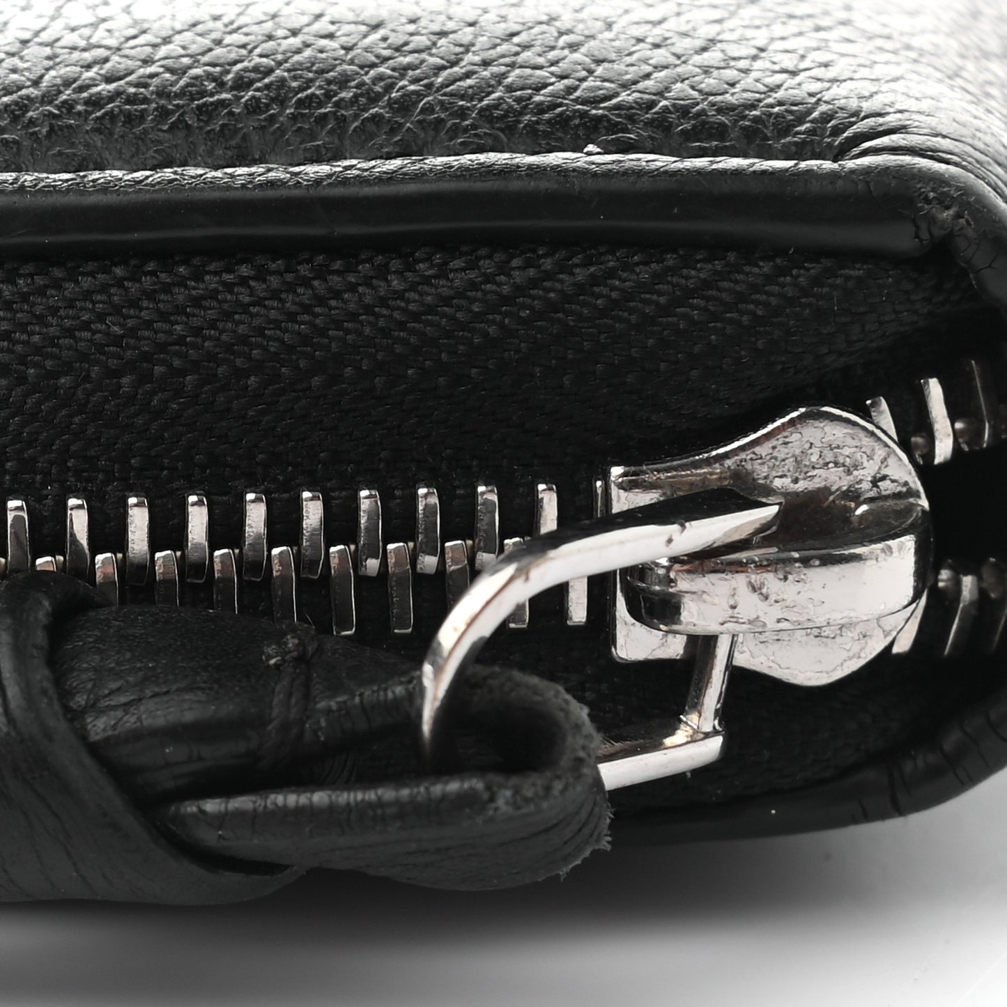 Calfskin Zippy Lockme Wallet Black