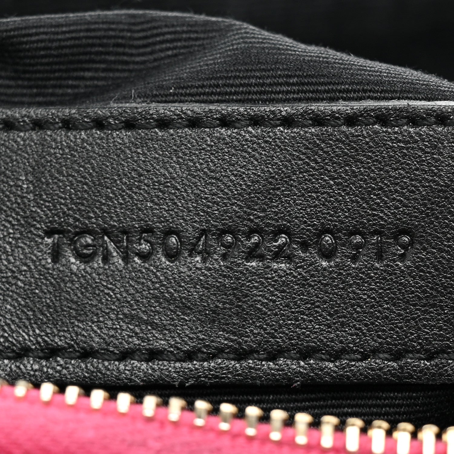 Saint Laurent Grain De Poudre Chevron Monogram Bill Pouch Bright Pink 8 of 13