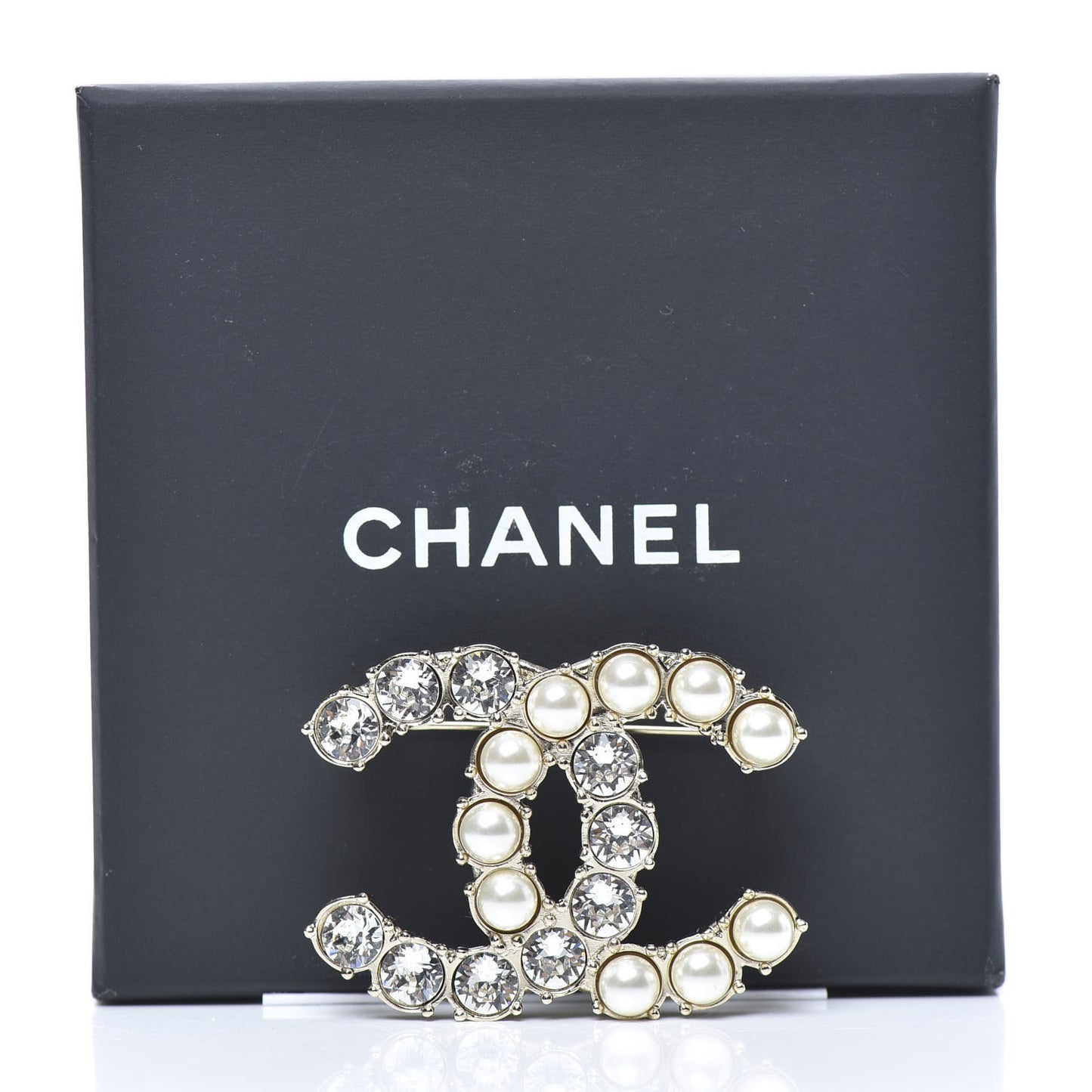 Crystal Pearl CC Dazzling Domino Brooch Gold