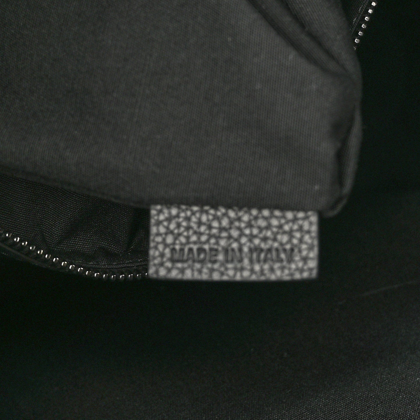 Oblique Saddle Tote Beige Black