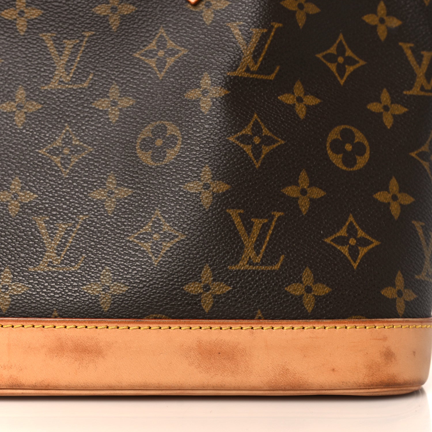 Louis Vuitton Monogram Alma PM 10 of 11