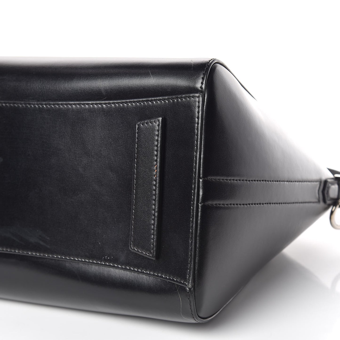 Shiny Lord Calfskin Medium Antigona Black