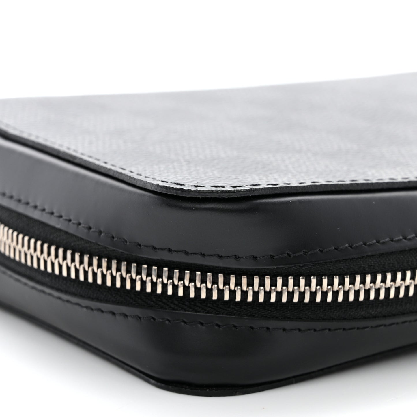 LOUIS VUITTON Damier Graphite Zippy XL Wallet