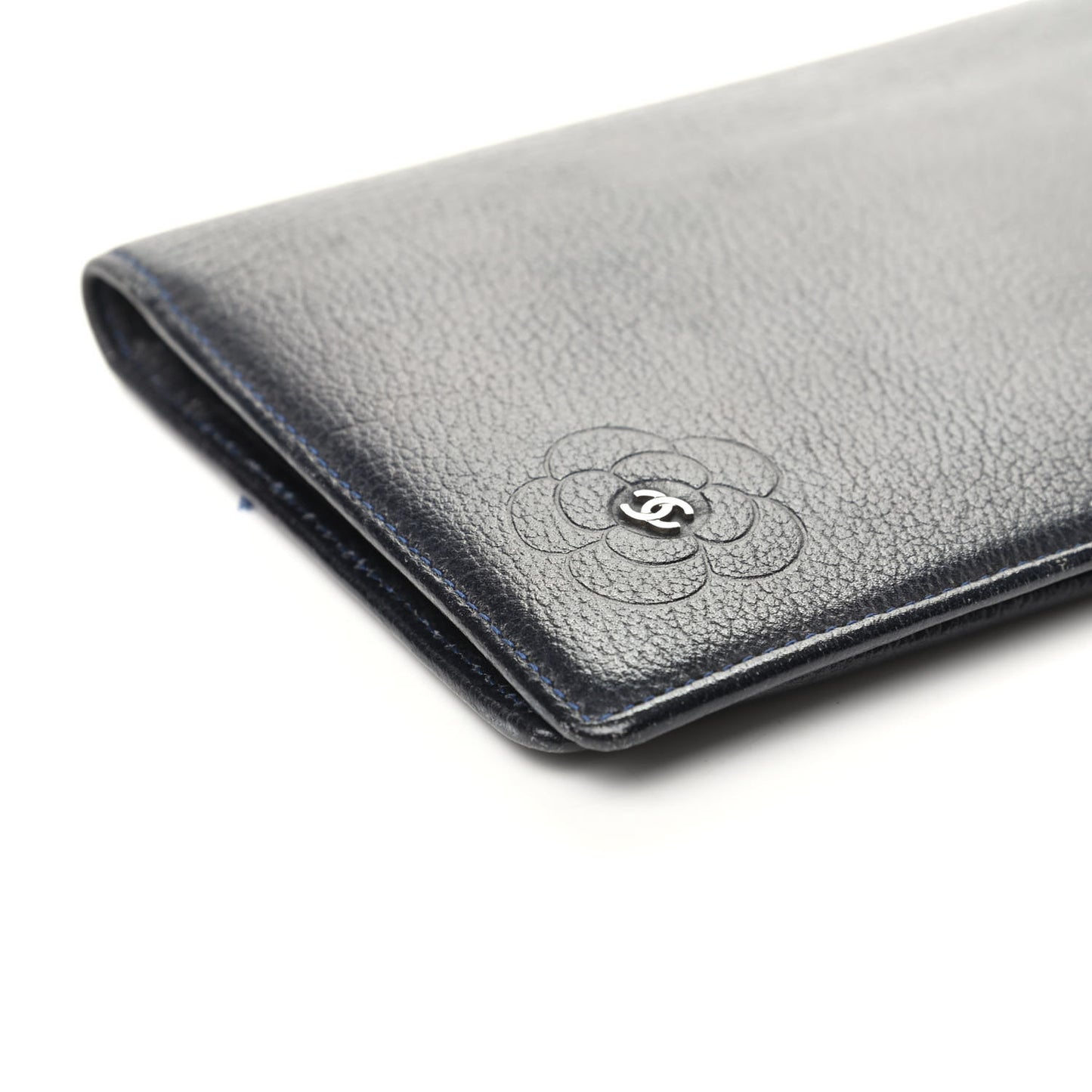 Goatskin Camellia Embossed Yen Wallet Black