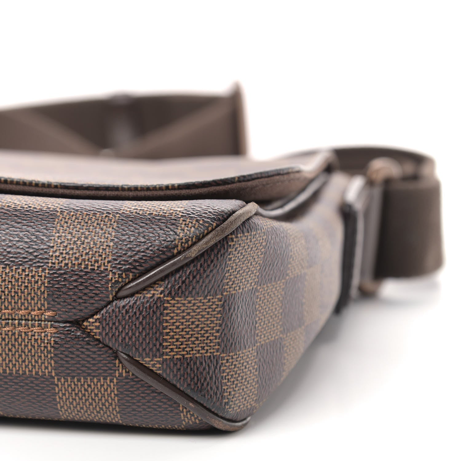 Louis Vuitton Damier Ebene District PM 7 of 9