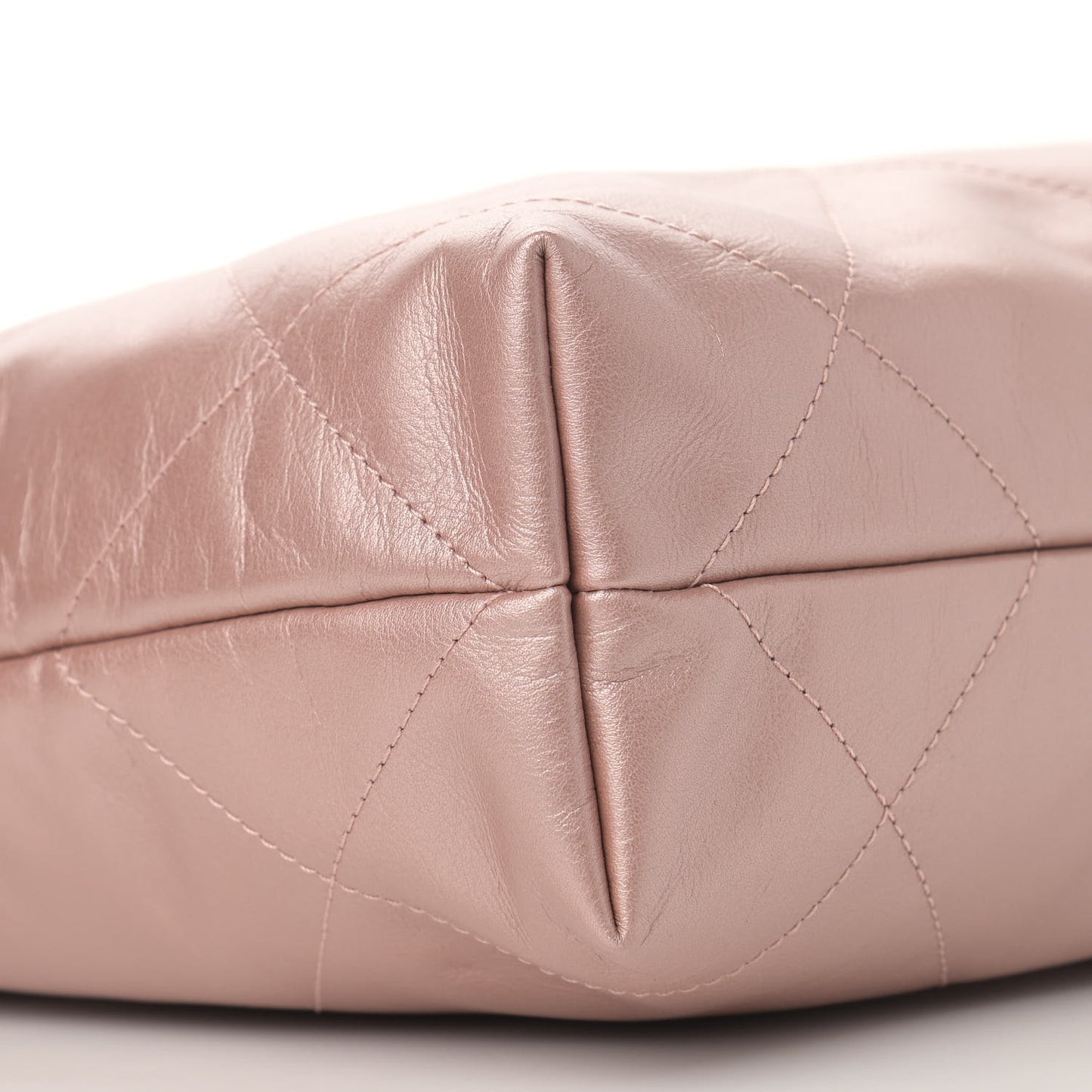 Metallic Calfskin Quilted Small Chanel 22 Pink