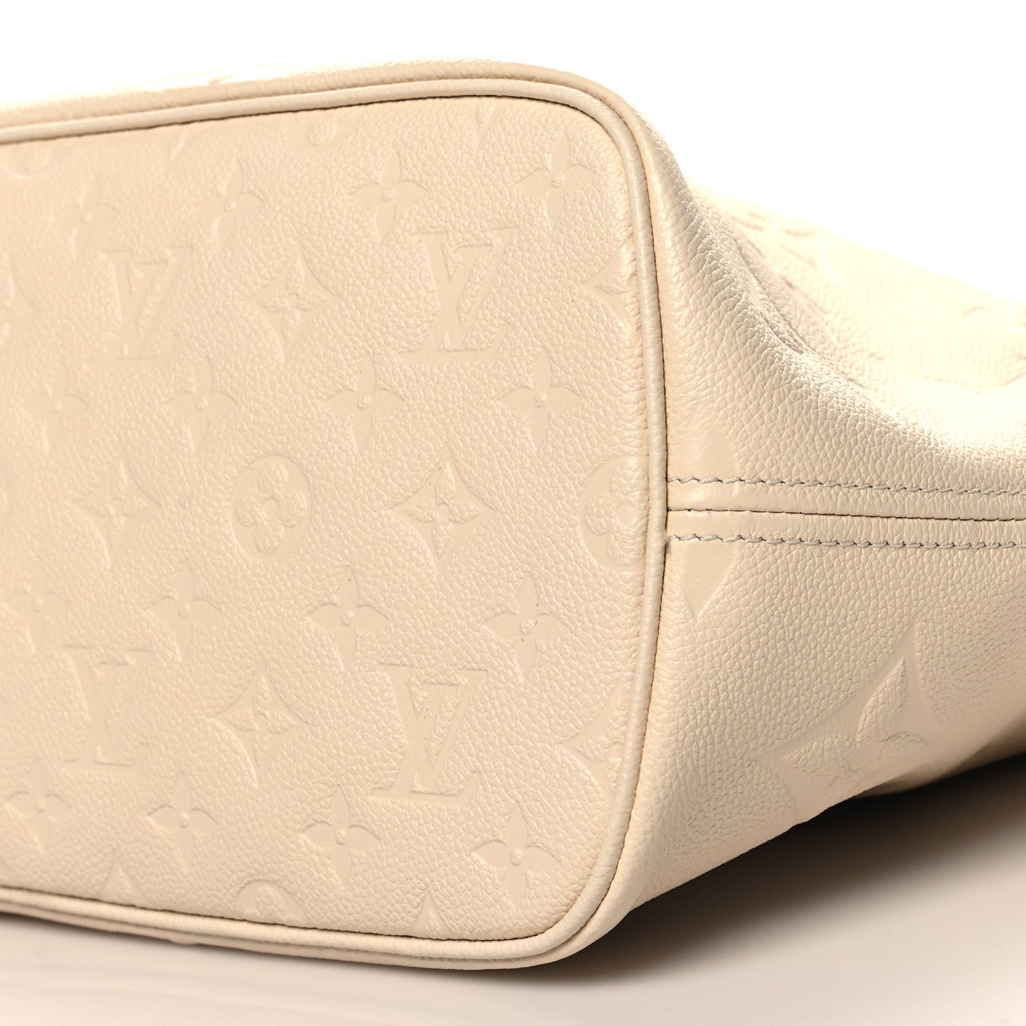 Empreinte Monogram Giant Neverfull MM Cream
