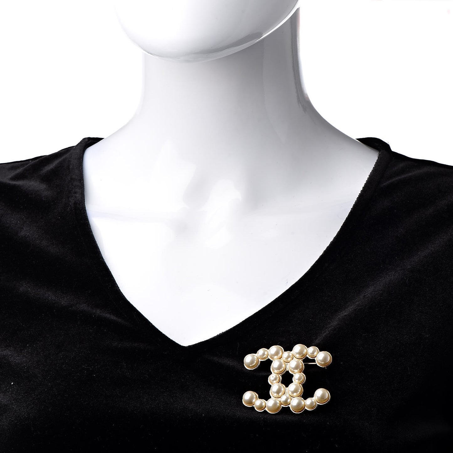 Pearl CC Brooch Gold