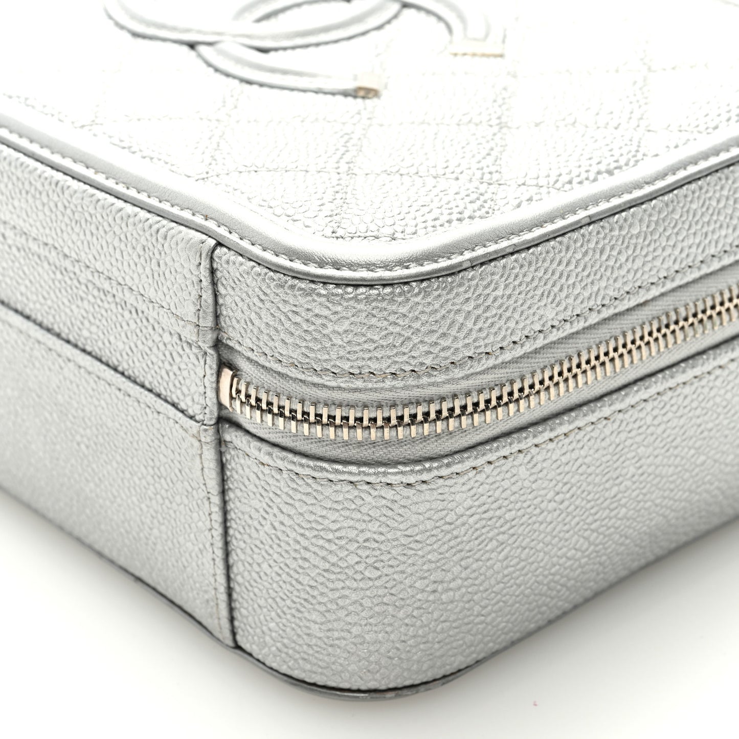 Metallic Caviar Quilted Medium CC Filigree Vanity Case Silver