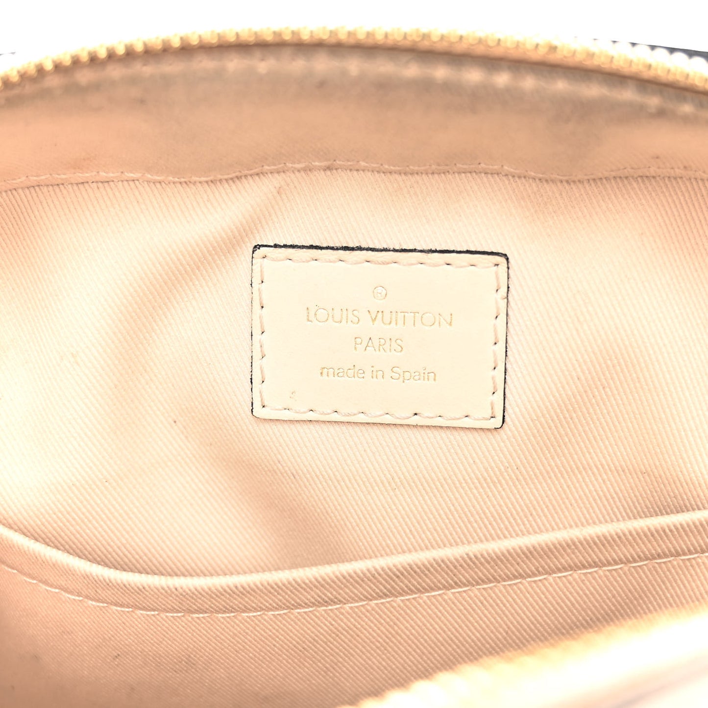 Monogram Saintonge Creme