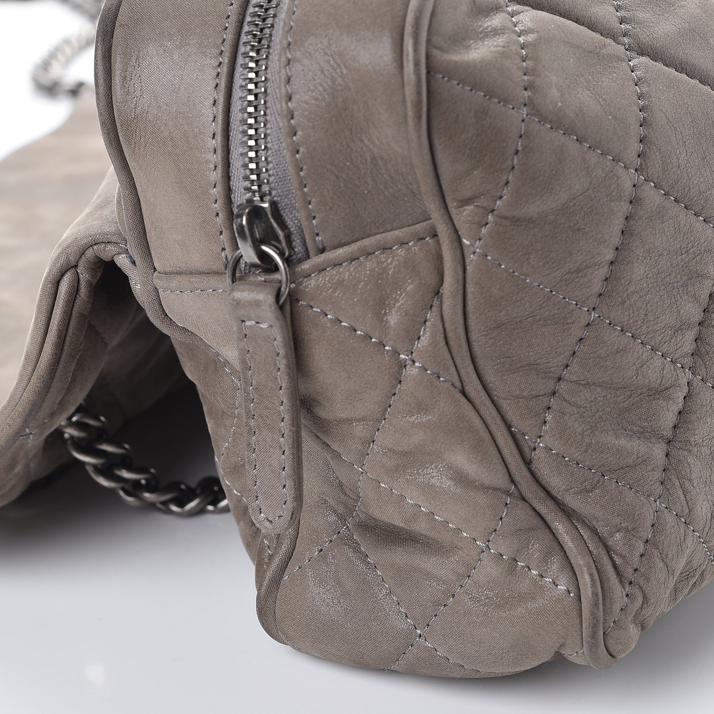Iridescent Calfskin Quilted Large Shiva Flap Grey