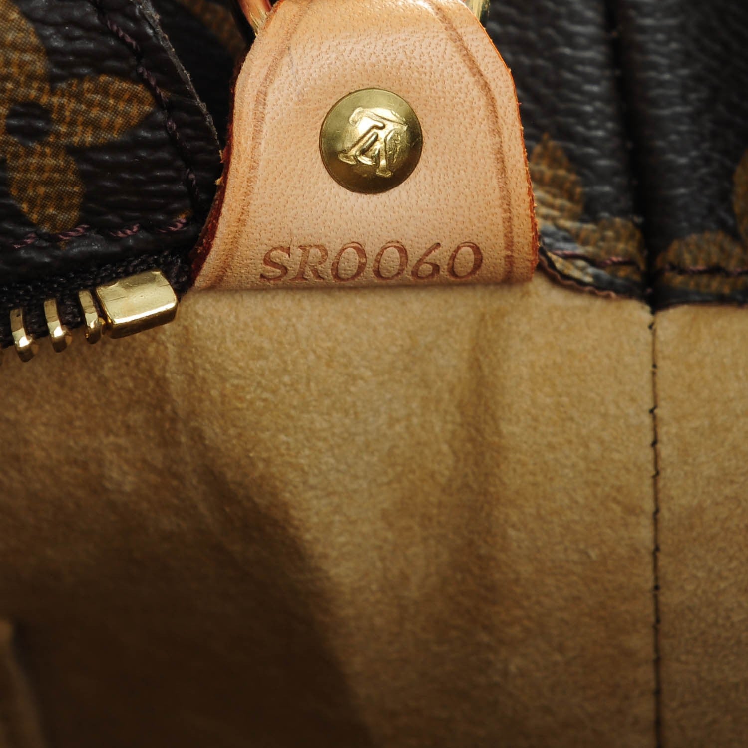 Louis Vuitton Monogram Luco 7 of 7