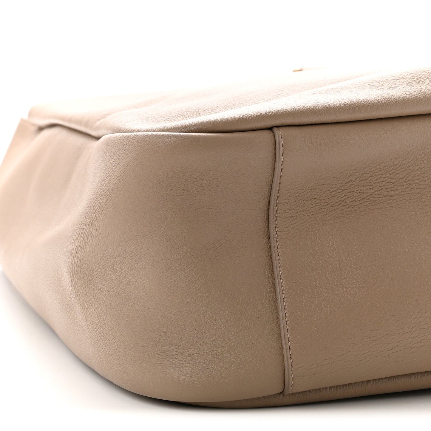 Supple Calfskin Large Le 5 A 7 Soft Hobo Dusty Grey