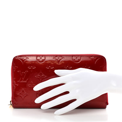 Louis Vuitton Vernis Zippy Organizer Wallet Pomme D'Amour 2 of 14
