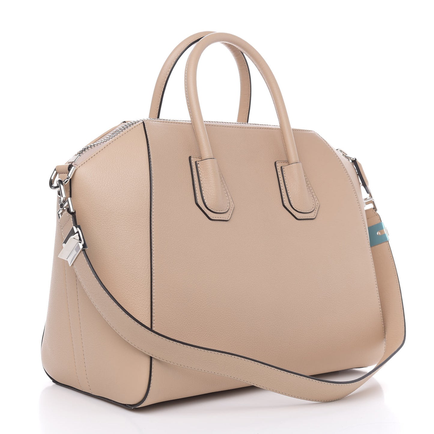 Sugar Goatskin Medium Antigona Nude