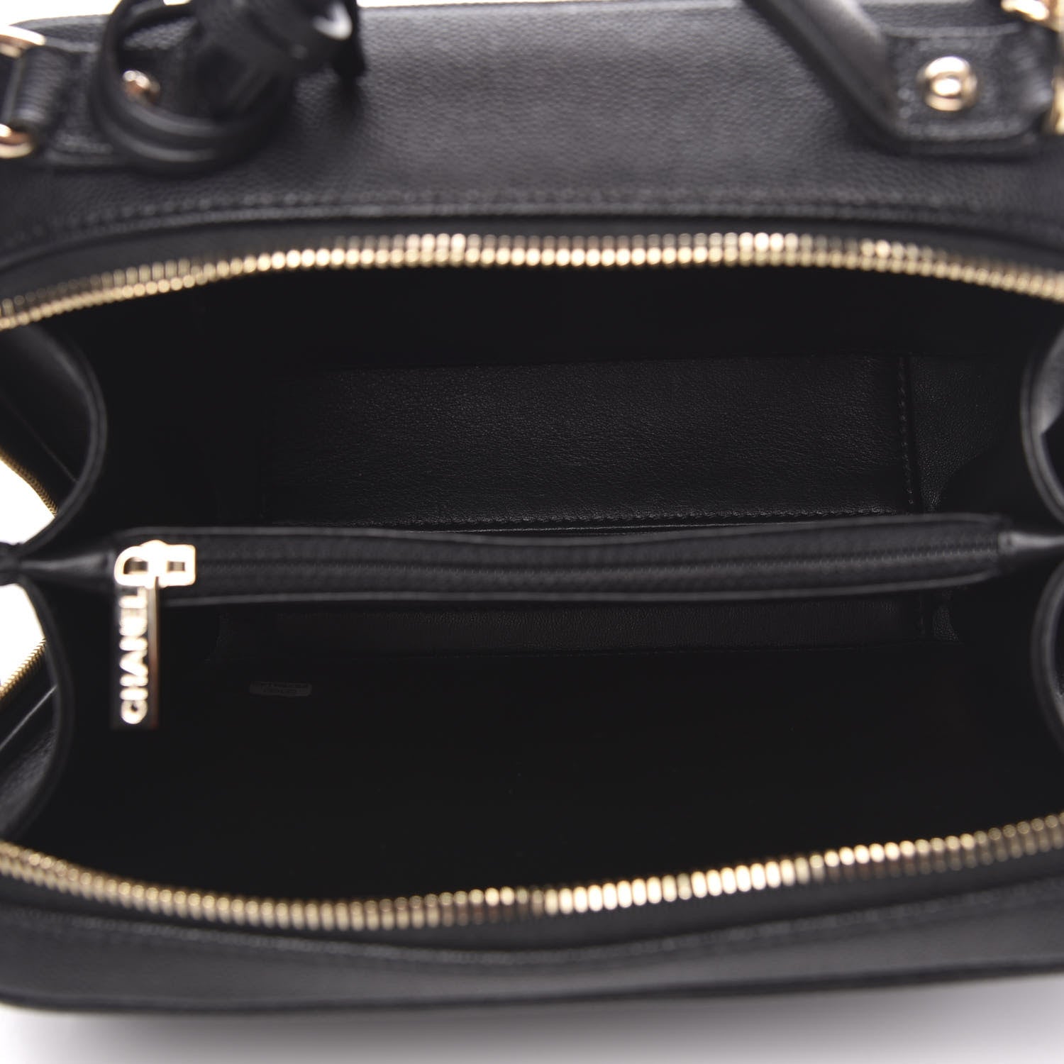 Chanel Caviar Quilted Medium CC Filigree Vanity Case Black 5 of 10