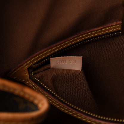 Louis Vuitton Monogram Batignolles Horizontal 6 of 15