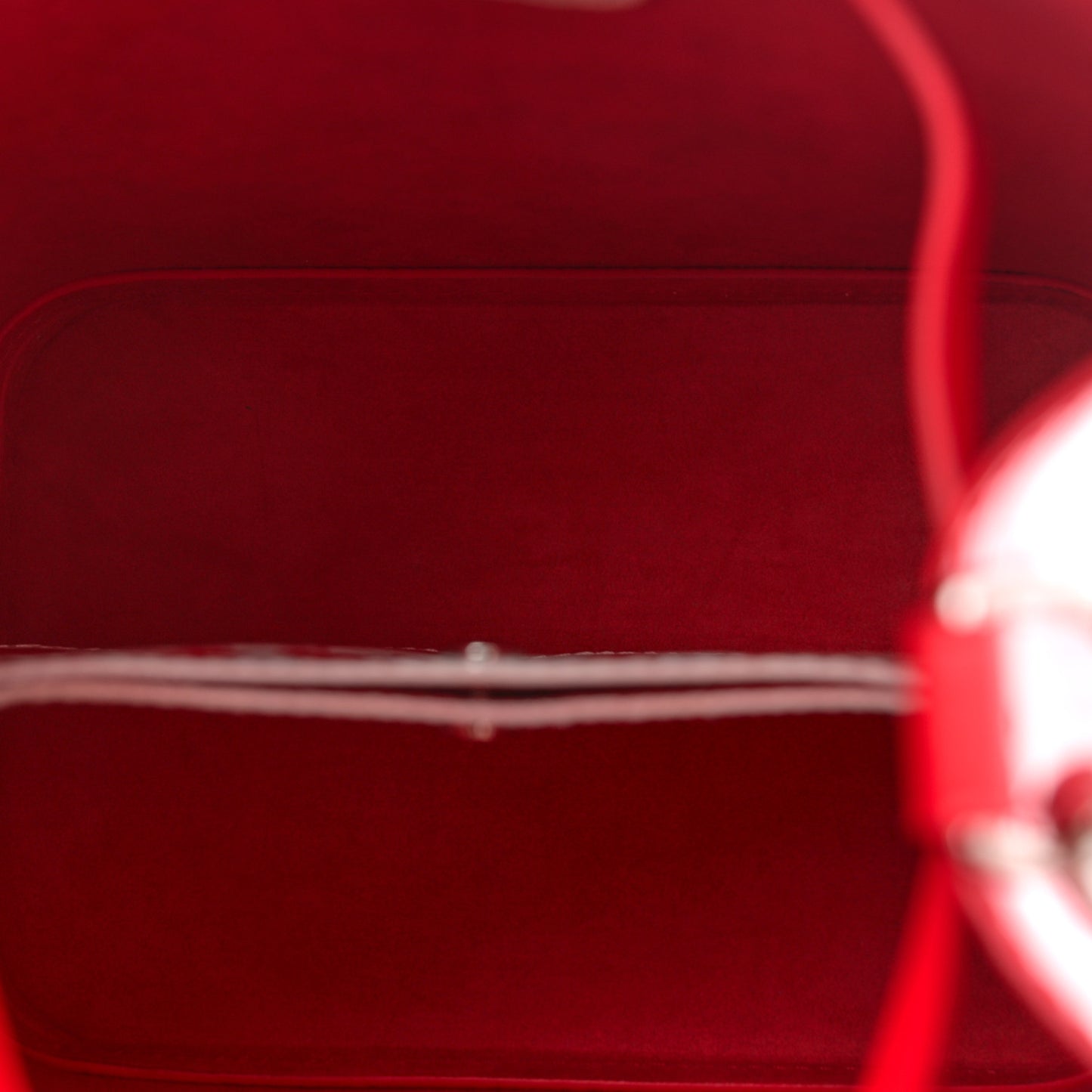 LV X YK Epi Neonoe BB Rouge White