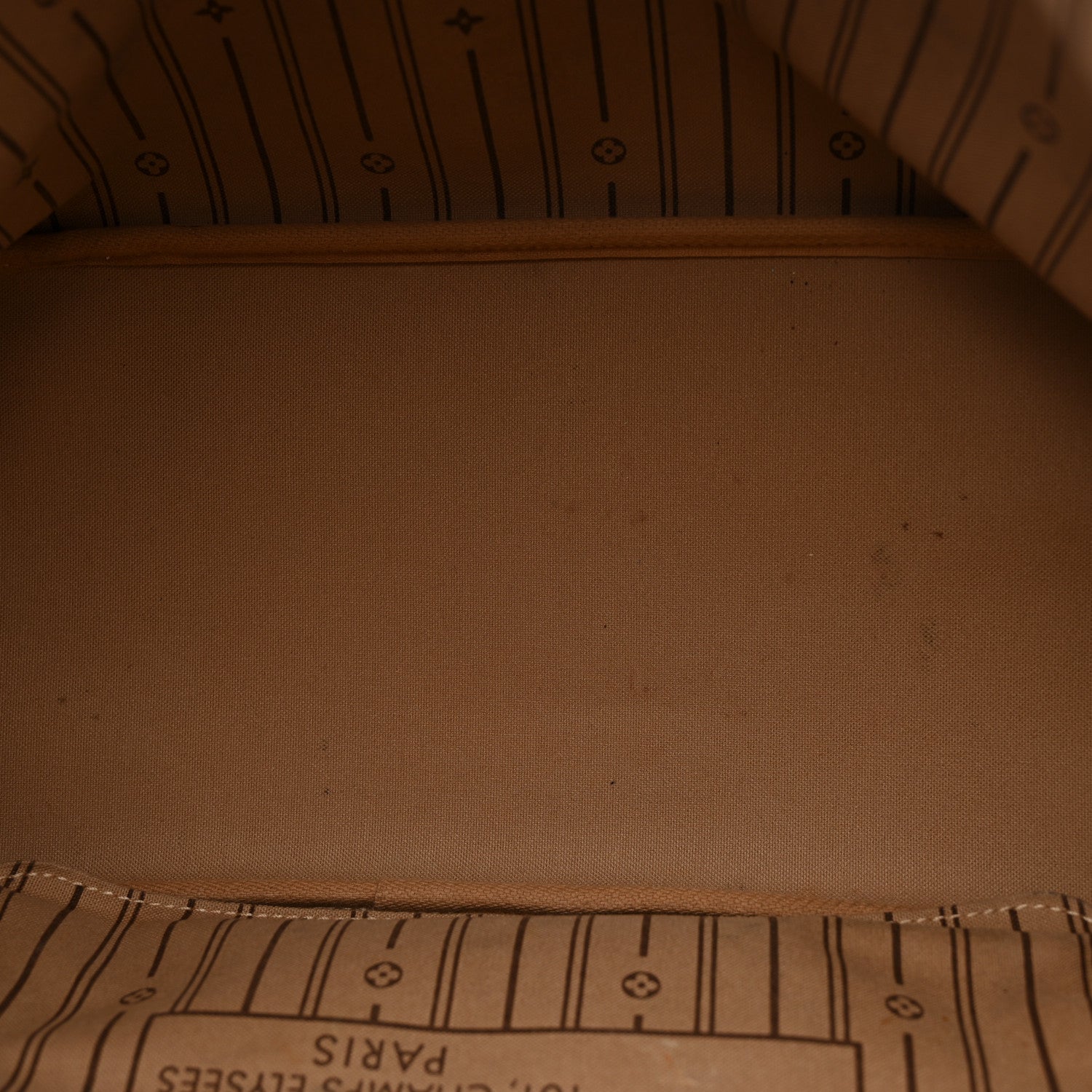Louis Vuitton Monogram Neverfull MM 5 of 11