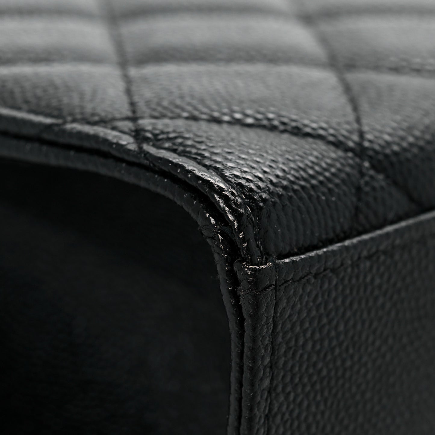 Caviar Quilted Classic Phone Holder Black