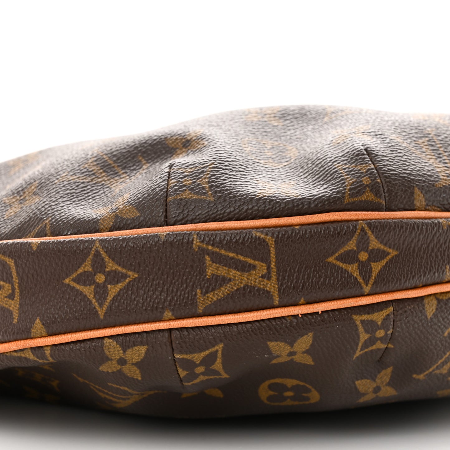 Monogram Croissant MM