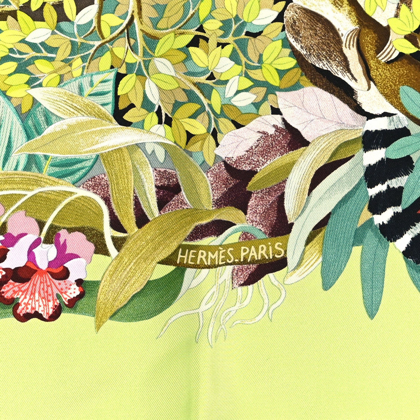 Silk Au Coeur de la Vie Scarf 90