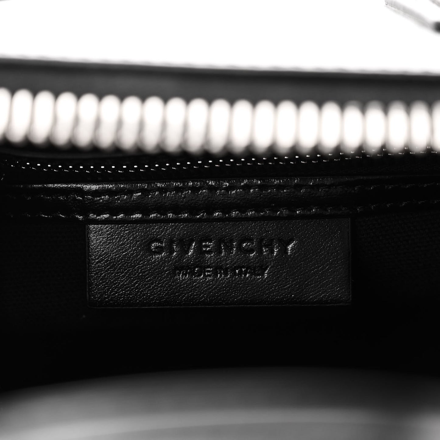 Shiny Lord Calfskin Small Antigona Black