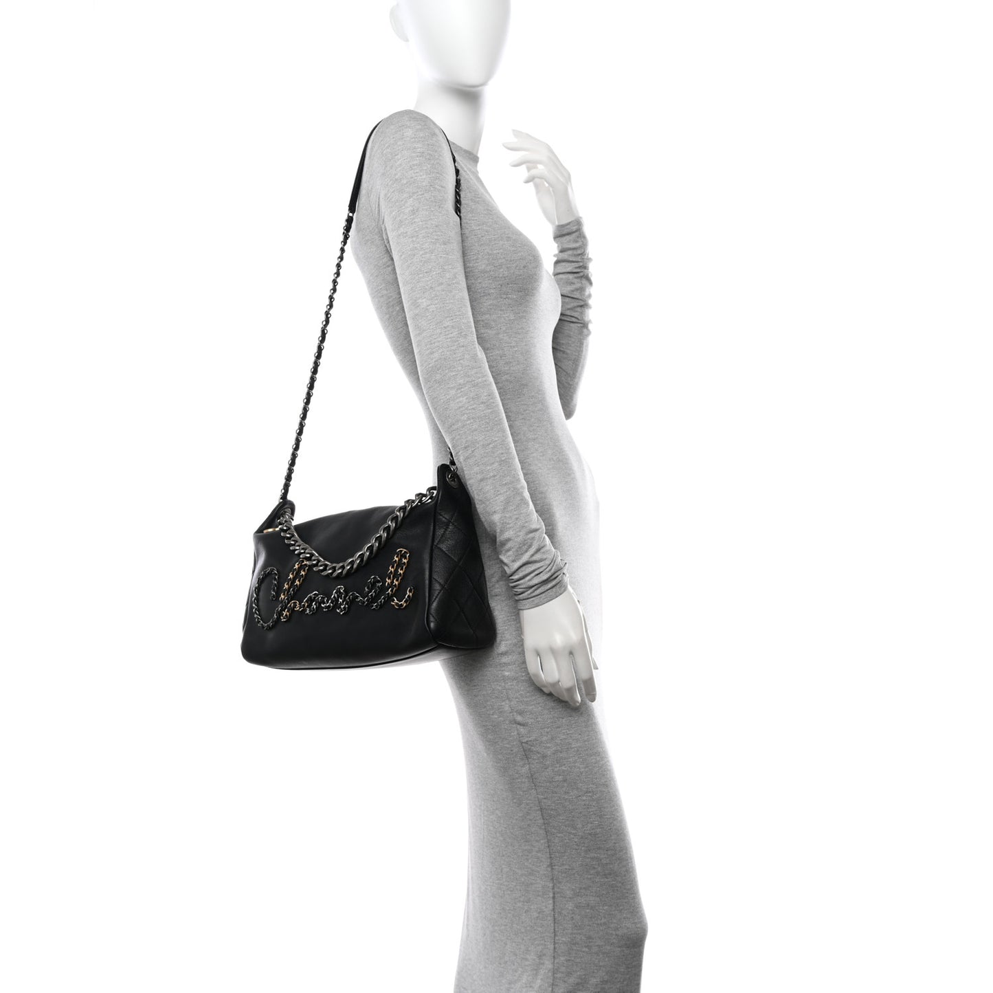 Calfskin Chain 20s Signature Hobo Black