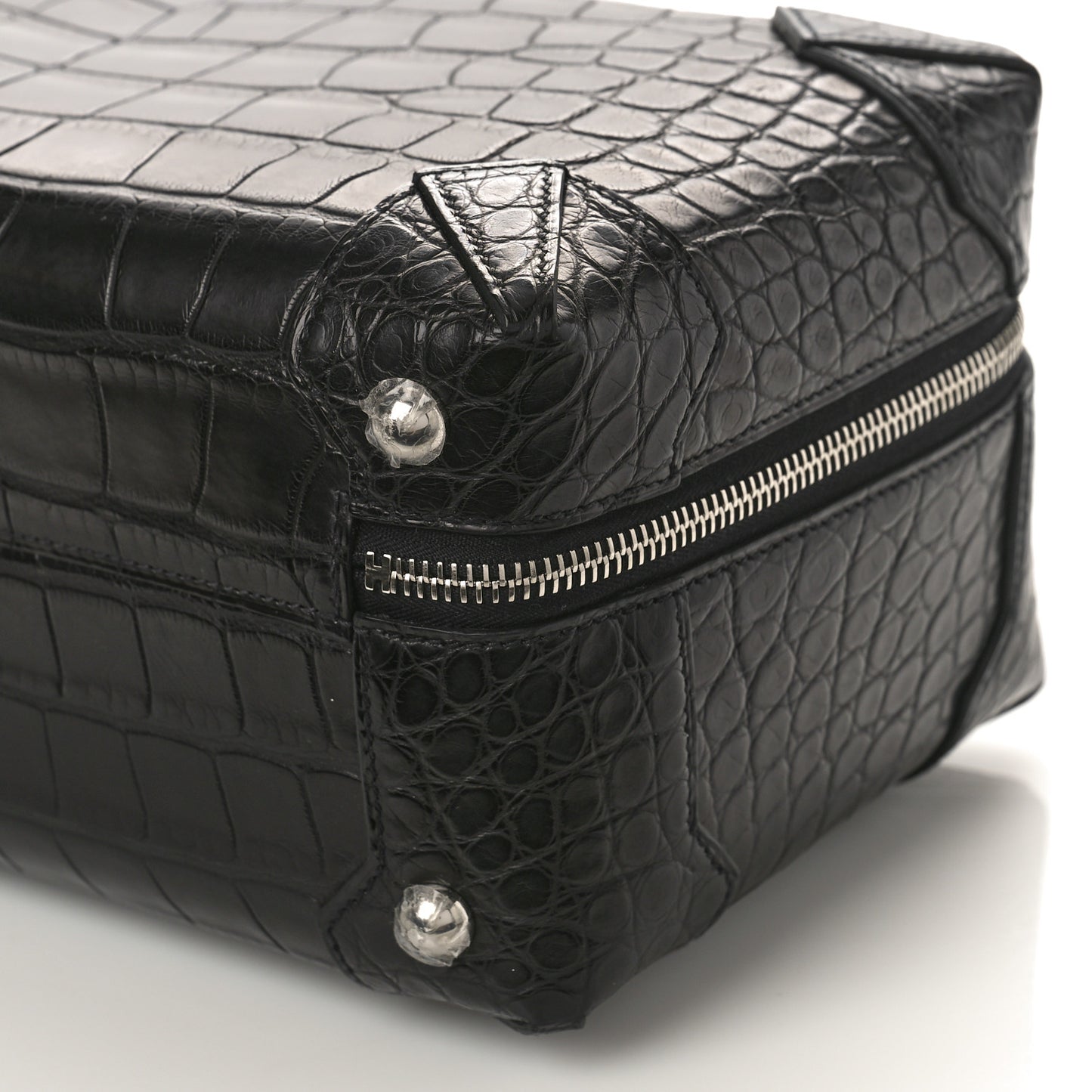 Matte Crocodile Maxibox 29 Black