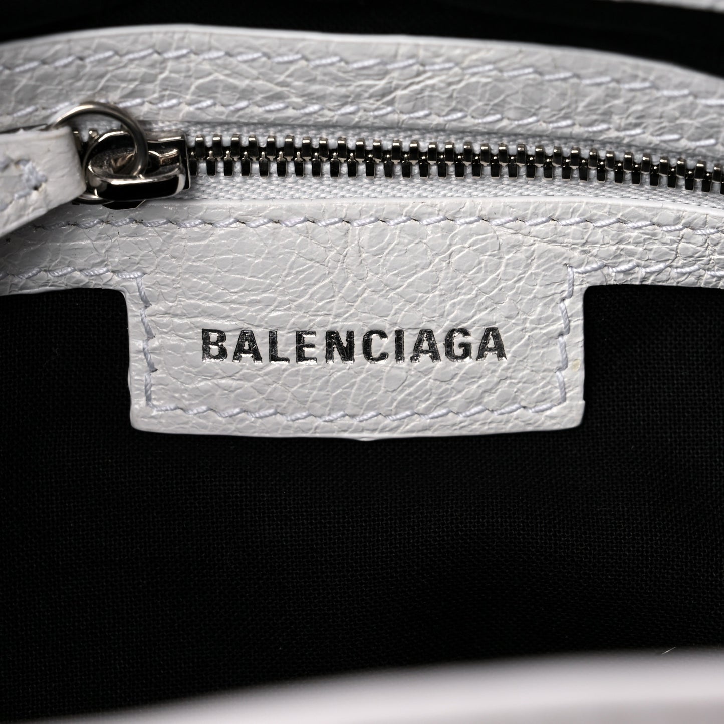 Agneau Arena Le Cagole Bucket Bag XS Optic White