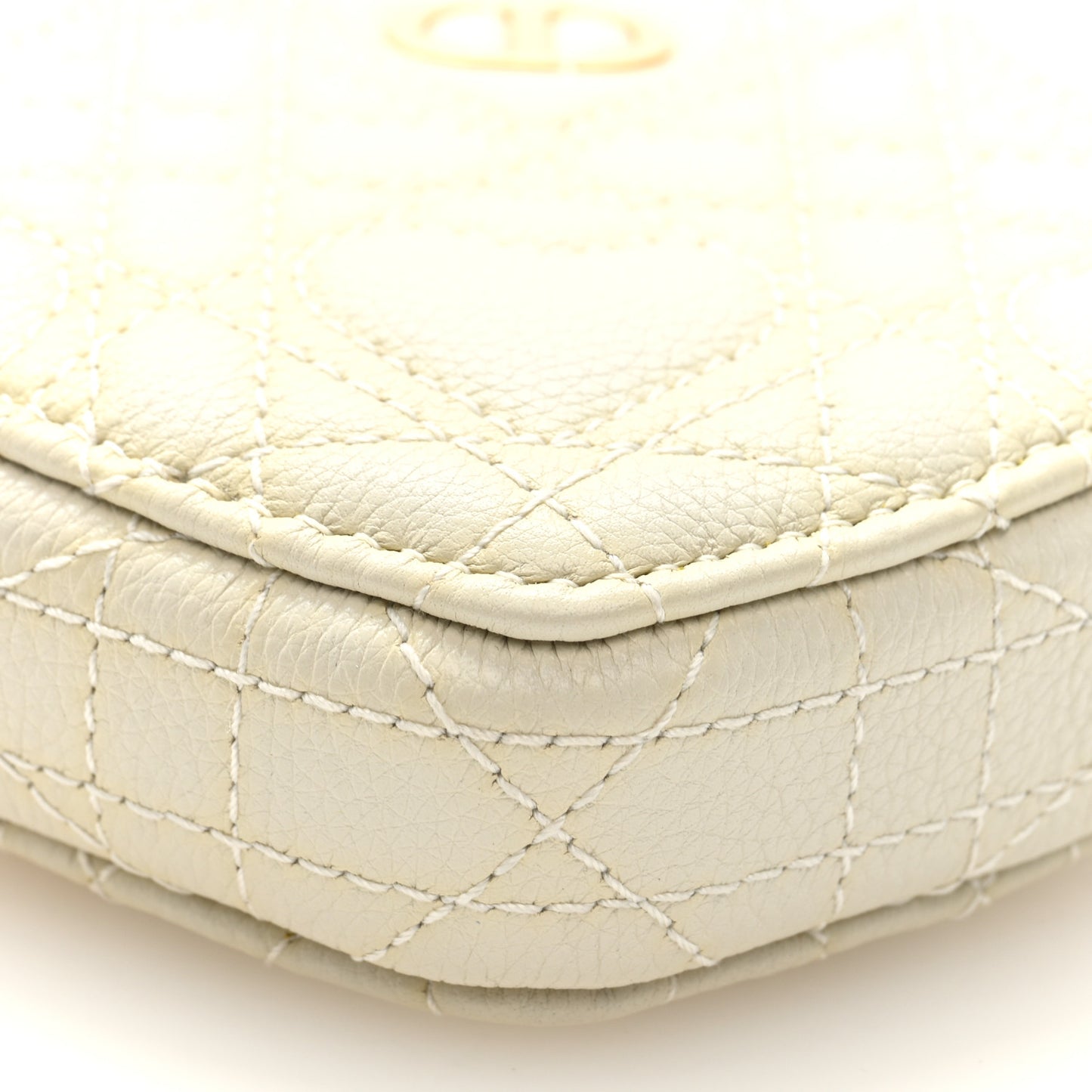 Calfskin Cannage Dioramour Caro Heart Pouch With Chain White
