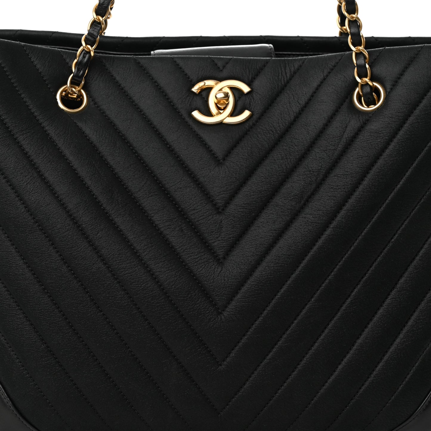 Calfskin Chevron Quilted Shopping Tote Black