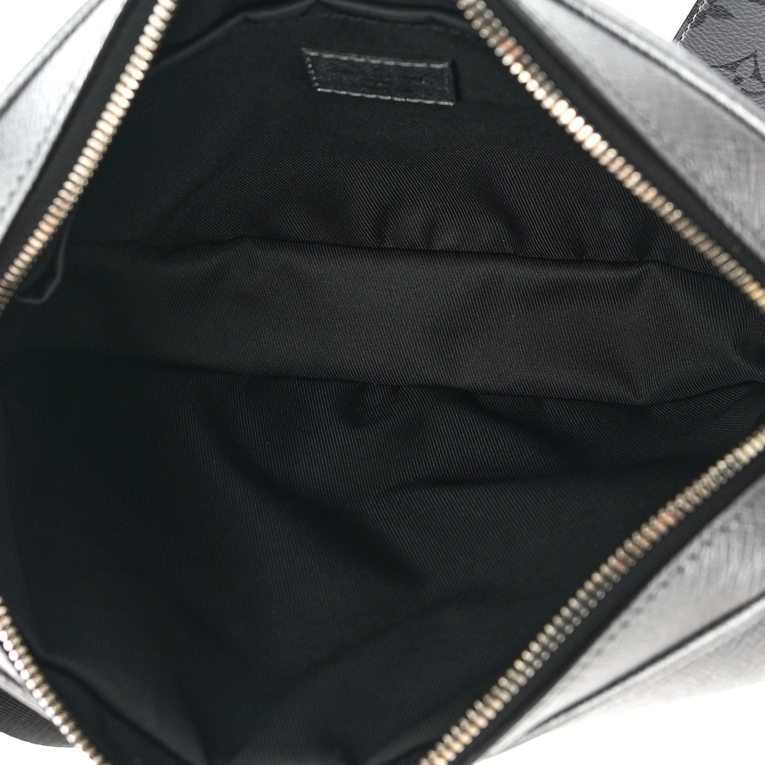 Louis Vuitton Taigarama Outdoor Messenger Gunmetal 5 of 9