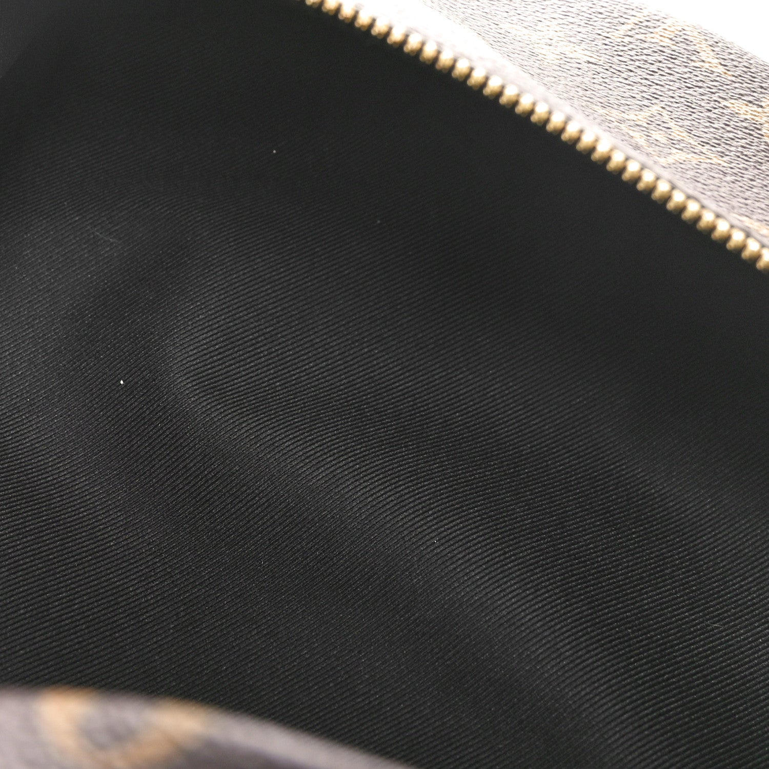 Louis Vuitton Monogram Bumbag 5 of 9