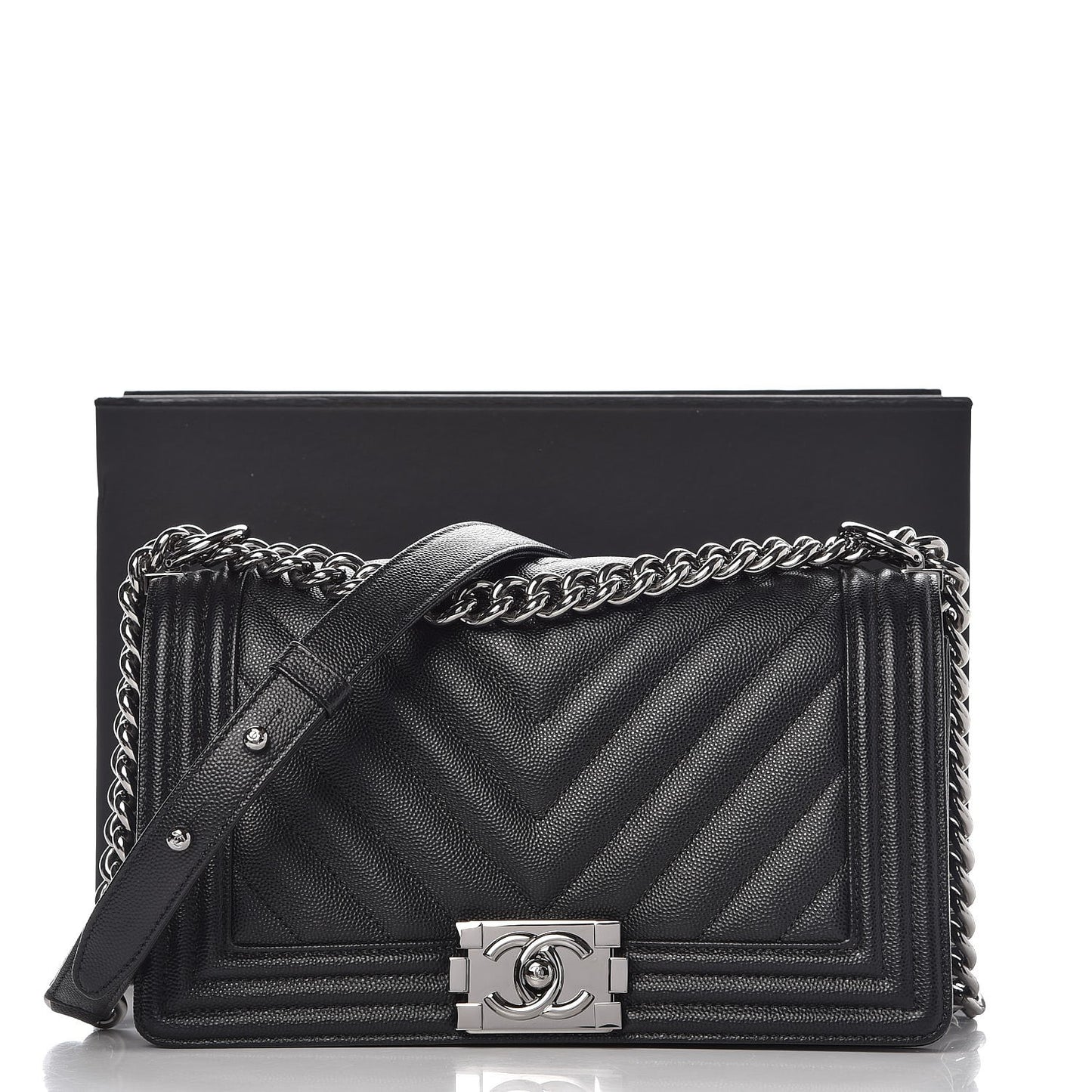Caviar Chevron Quilted Medium Boy Flap Black