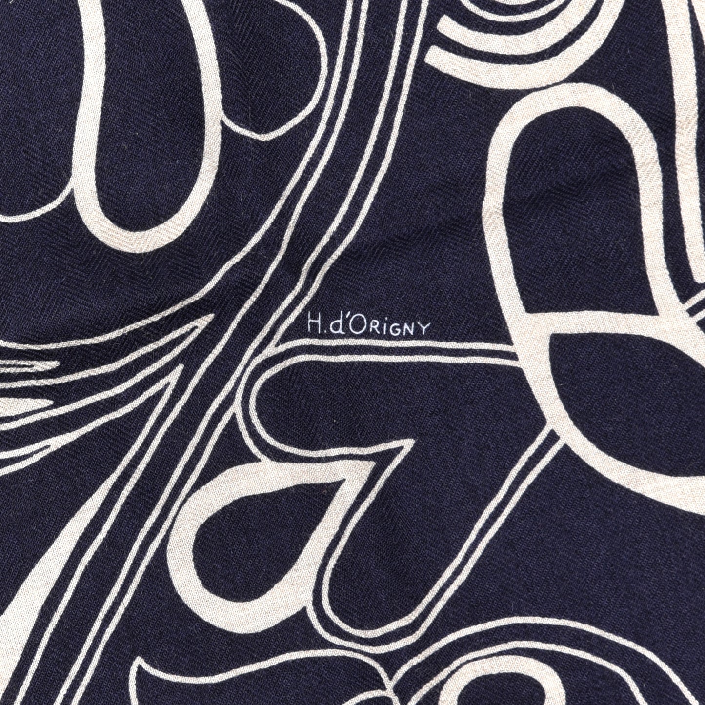 Cashmere Silk Folklore d'Henri d'Origny Giant Pointe Triangle Shawl Marine Naturel Rouge