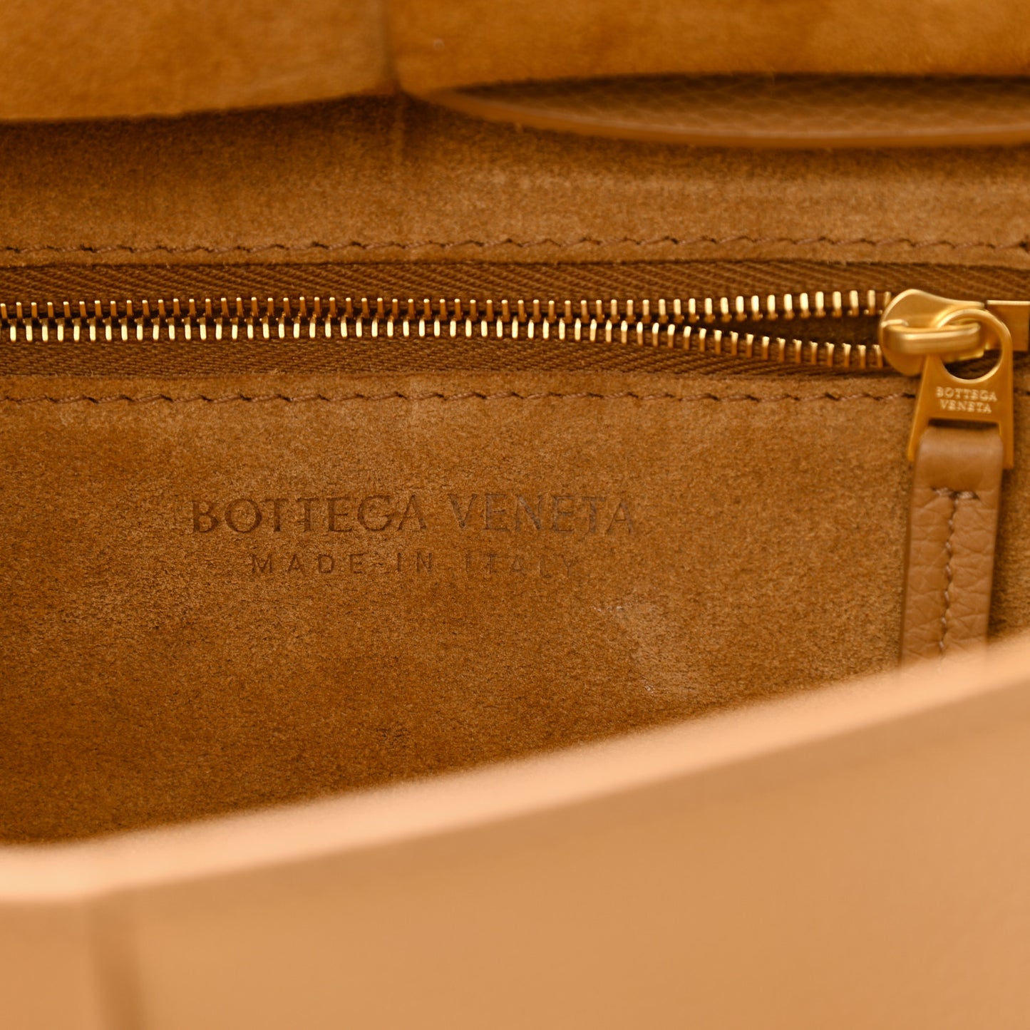 Grained Calfskin Maxi Intrecciato Mini Arco Caramel