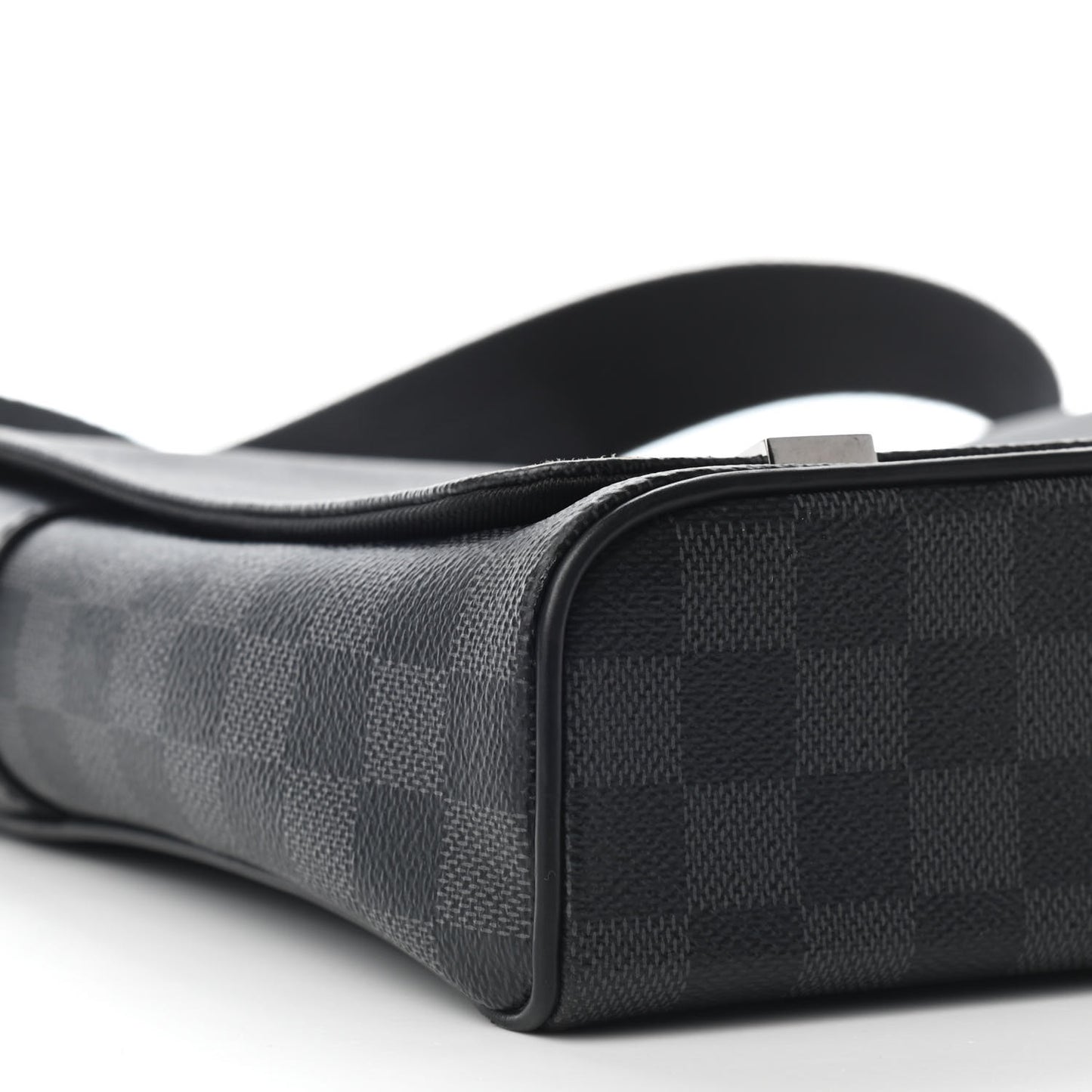 Damier Graphite District PM
